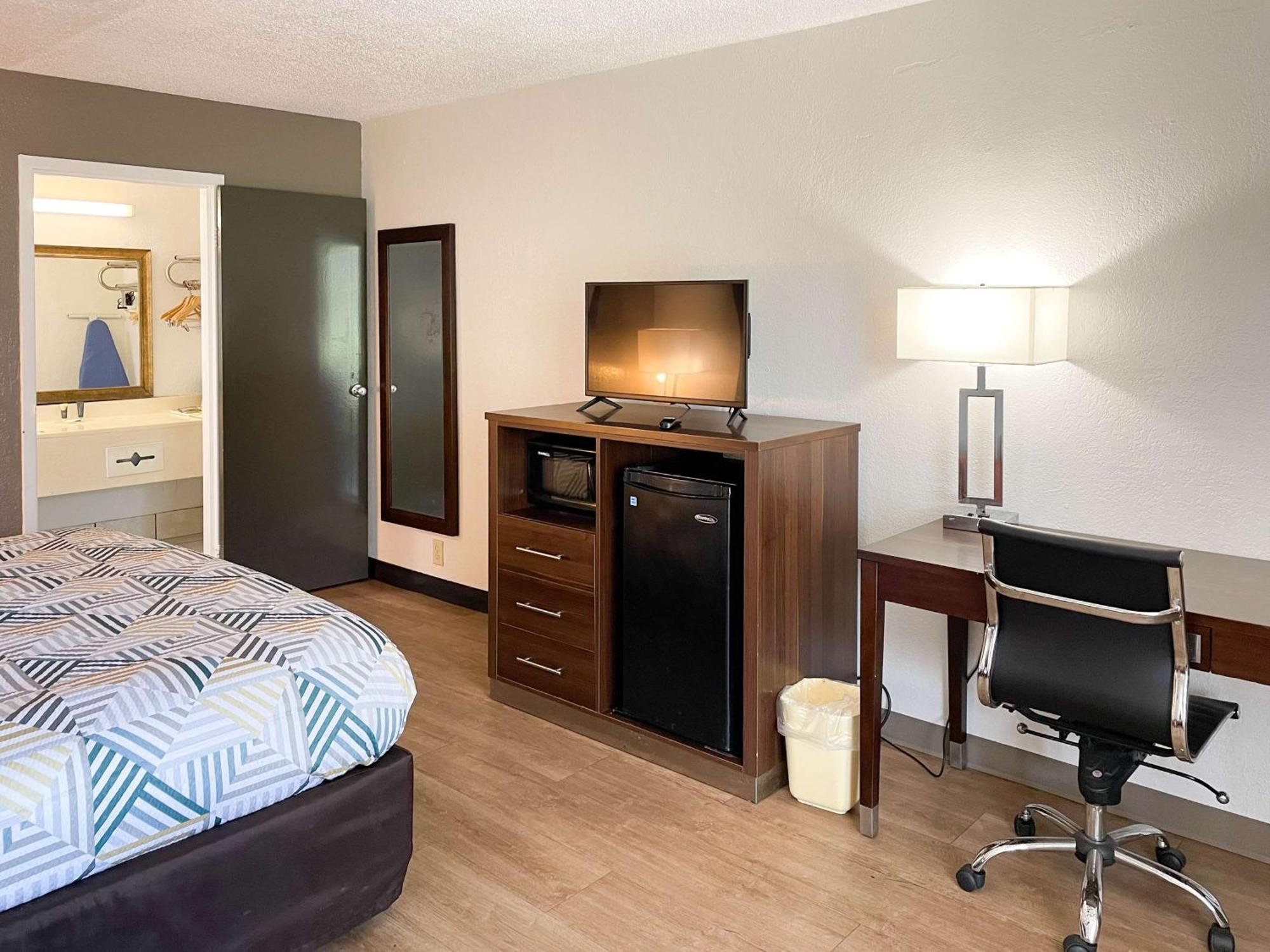 Motel 6 Opelika Al Εξωτερικό φωτογραφία